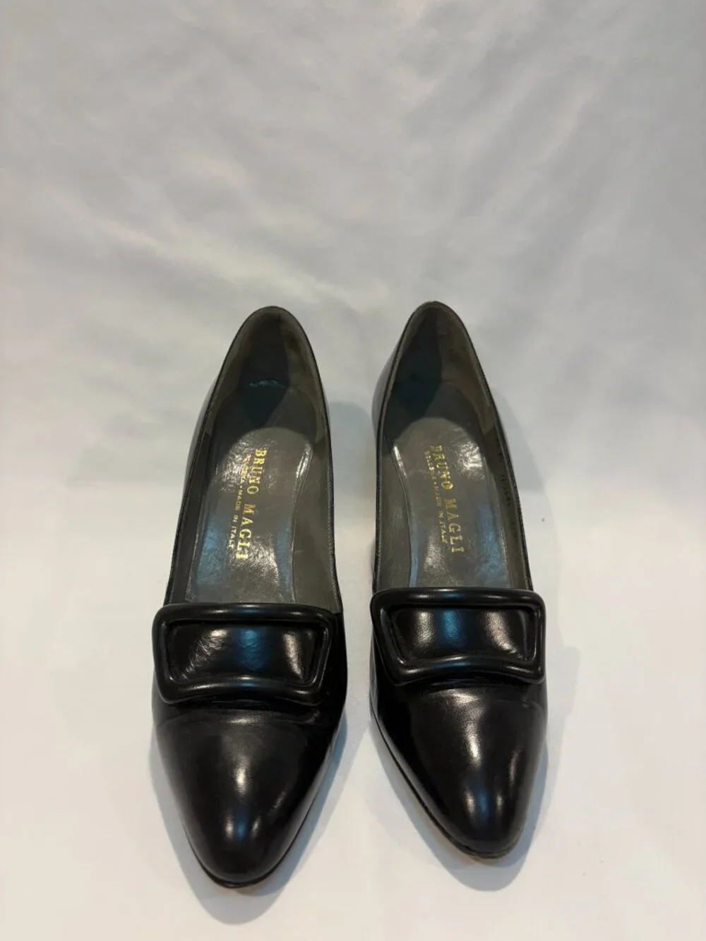 Bruno Magli Vintage Black Leather Pumps Heels Pointed Toe Women’s Narrow AA 8.5 - Picture 5 of 7